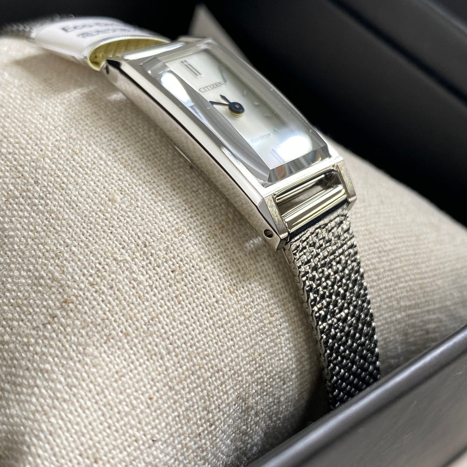 CITIZEN EG7040-58A Wrist watch Kii Eco Drive Silver SS Analog Women Unused