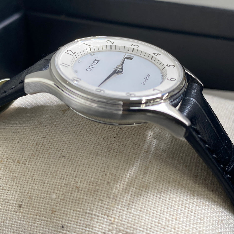 CITIZEN ES0000-10A Wrist watch COLLECTION Eco Drive White SS Analog Women Unused