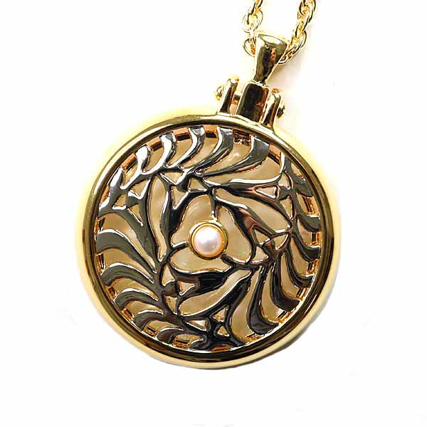 MIKIMOTO Pendant Magnifying Glass Necklace with Pearl Gold Plated Women 26g