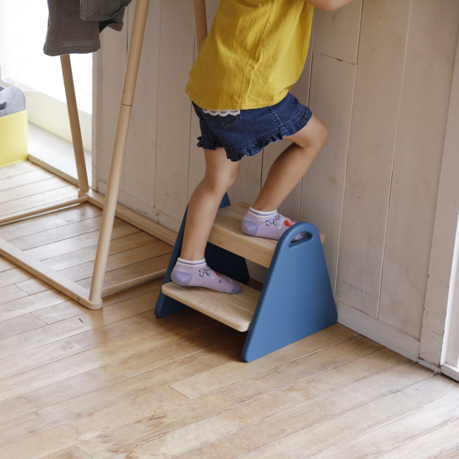 Market Co., Ltd.Kids Step -tina- ILS-3429 Chairs stepping stone