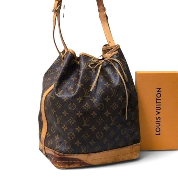 LOUIS VUITTON Monogram Noe Brown Women's Shoulder Bag PVC