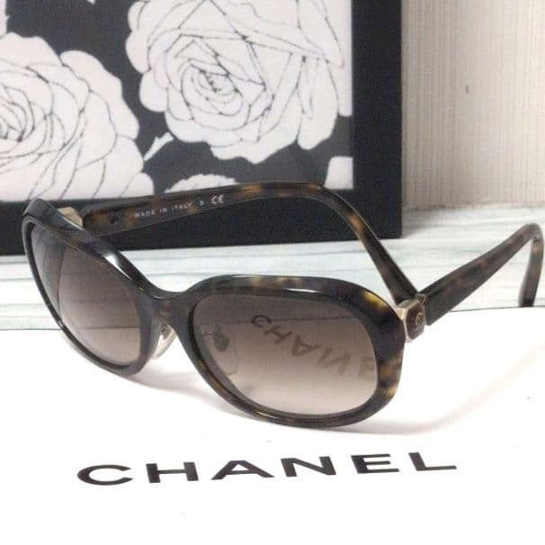 CHANEL Sunglasses Brown CC Logo Gold Hardware Wayfarer Style